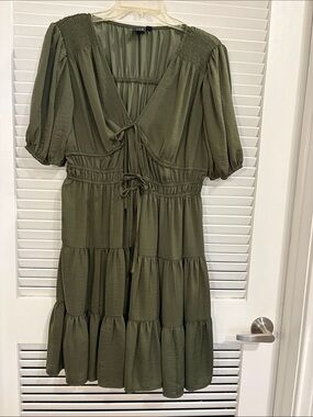 GAP Olive Green Tiered Mini Dress Tie Front Smocked Boho Size L